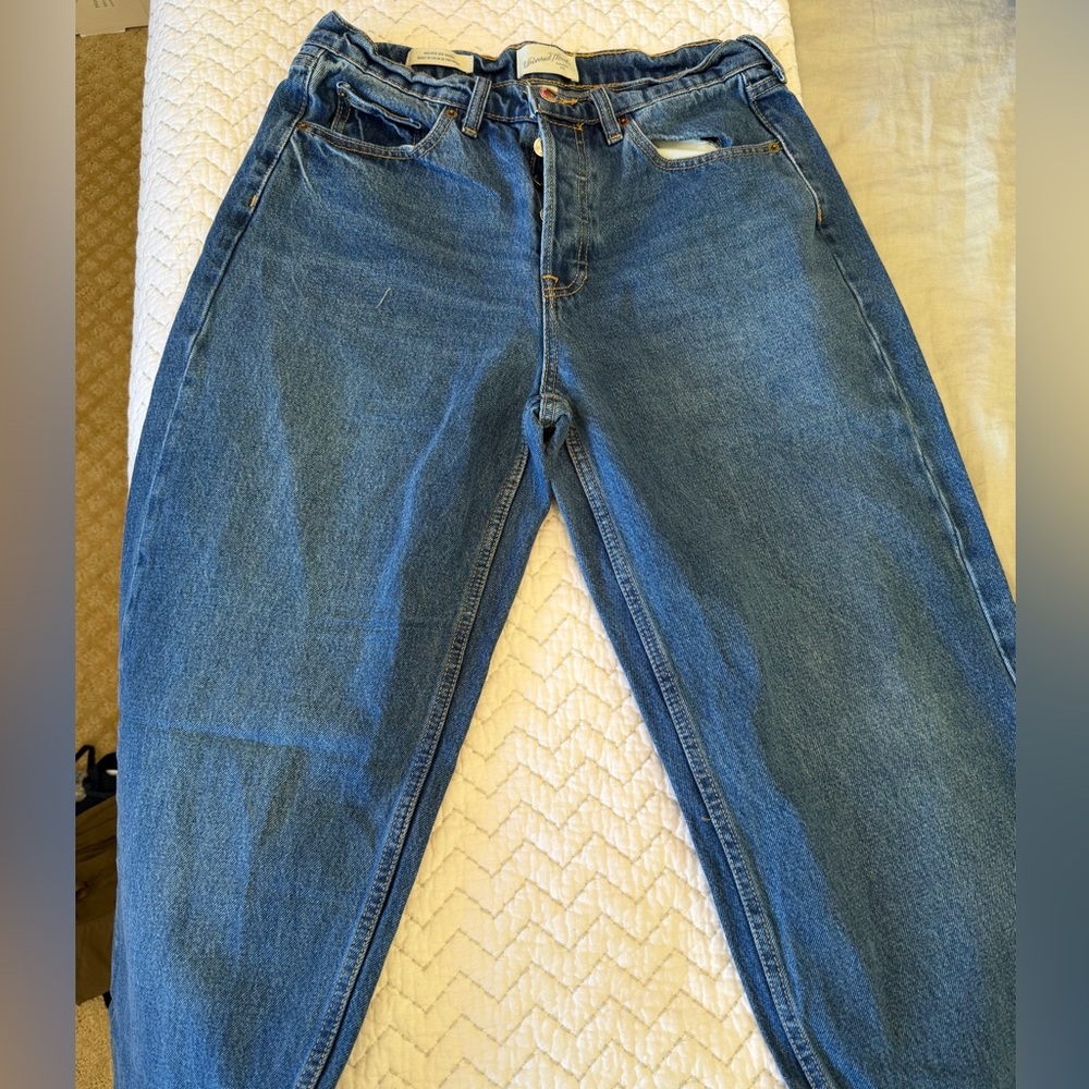Universal Thread Mid Rise Baggy Jeans - Picture 2 of 4